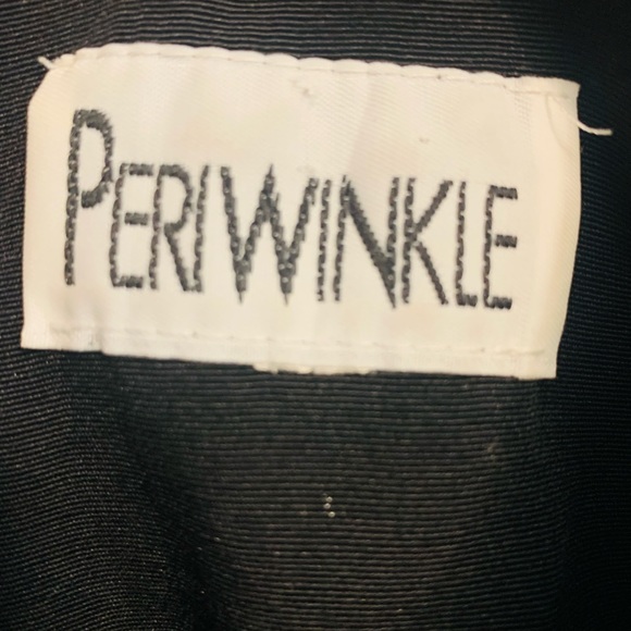 Classic black dress 1990’s Size medium shift boxy and cool! Size 8 or 10 Vintage - Picture 3 of 4